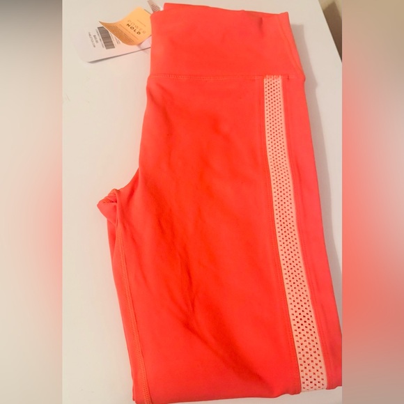 Fabletics Magnolia Coral High Waisted 7/8 Power Hold Leggings, NWT - Picture 4 of 11
